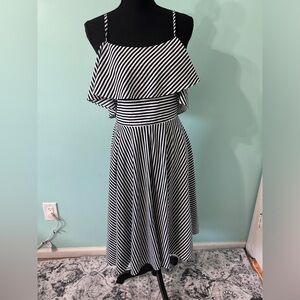 NWOT Neiman Marcus Striped Size 4 Dress